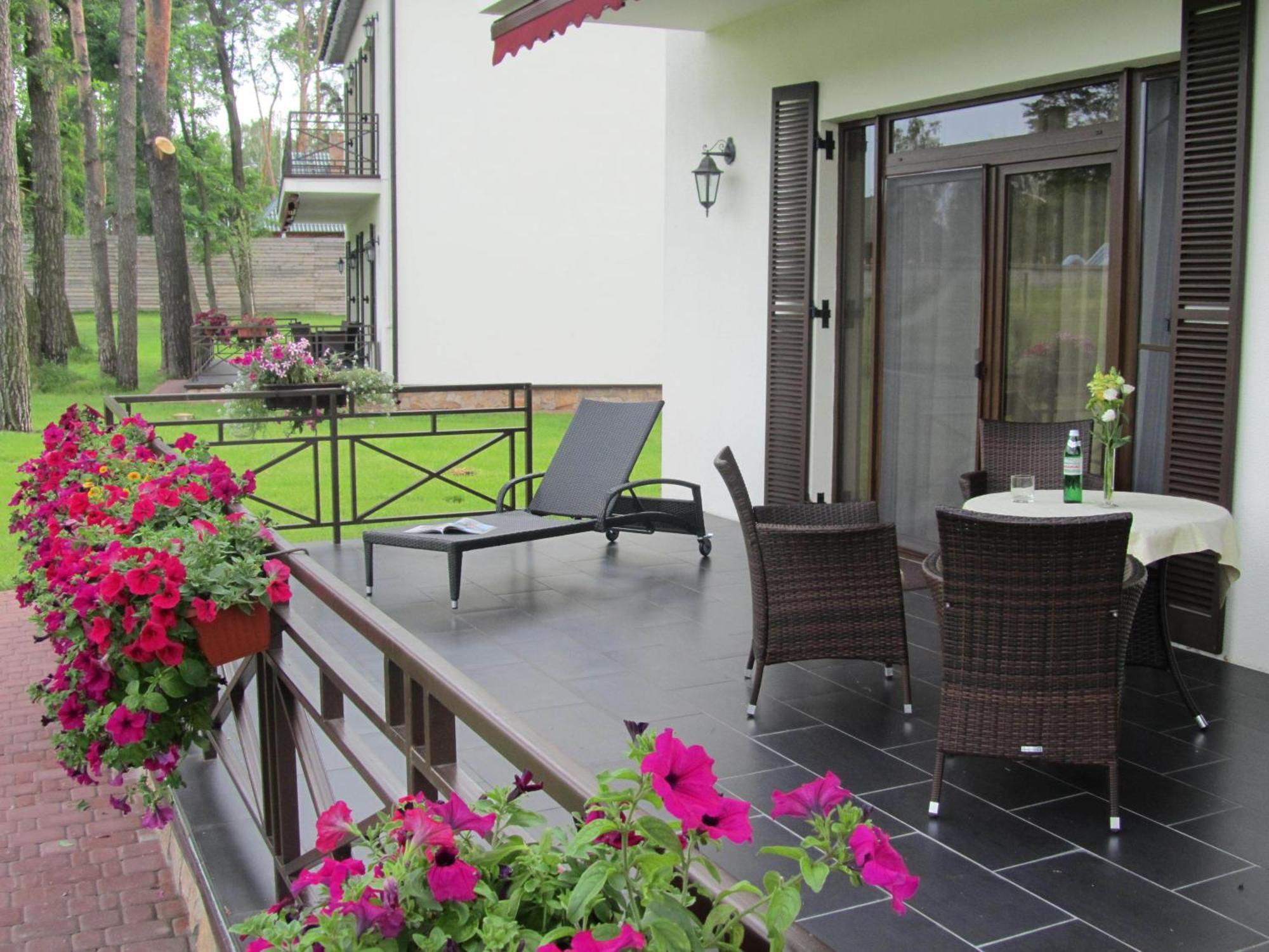 Park-Hotel Kidev Čubynske Exteriér fotografie