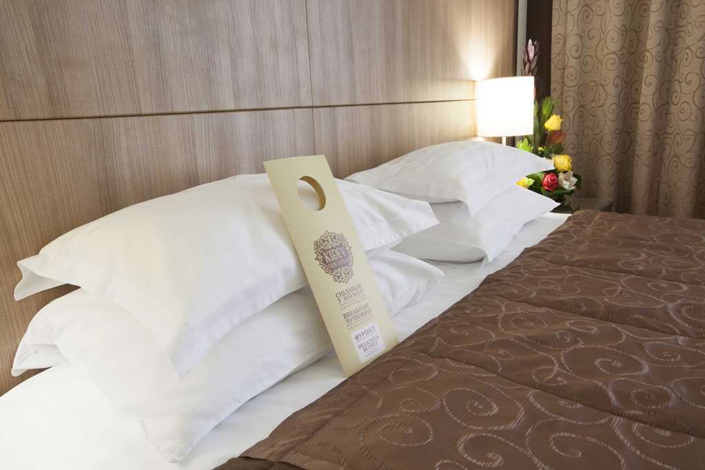 Park-Hotel Kidev Čubynske Pokoj fotografie